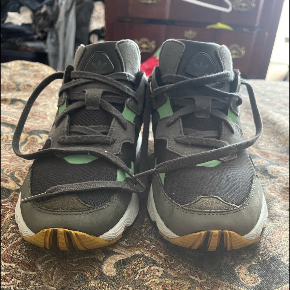 Adidas Torsion Sneakers Size 11.5